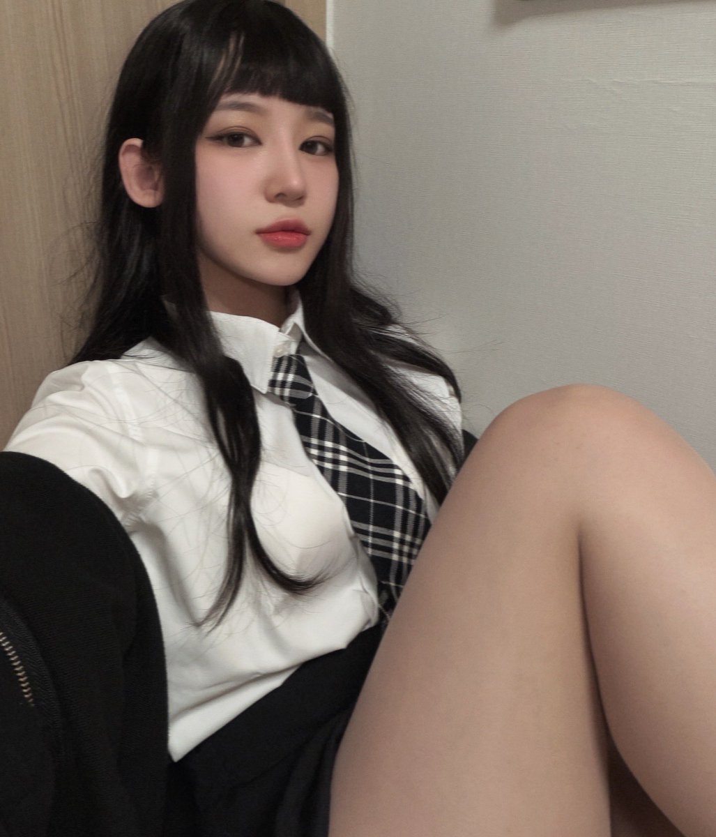 윤예하 tweet media