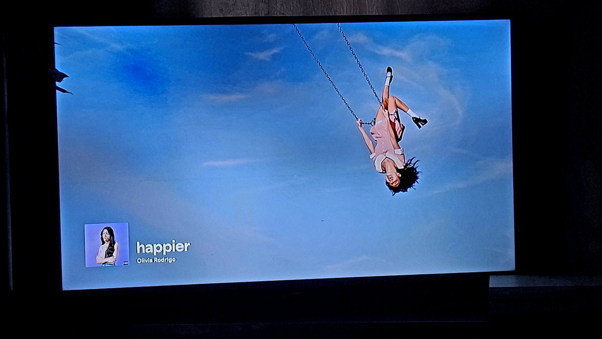 luks⸆⸉ tweet media