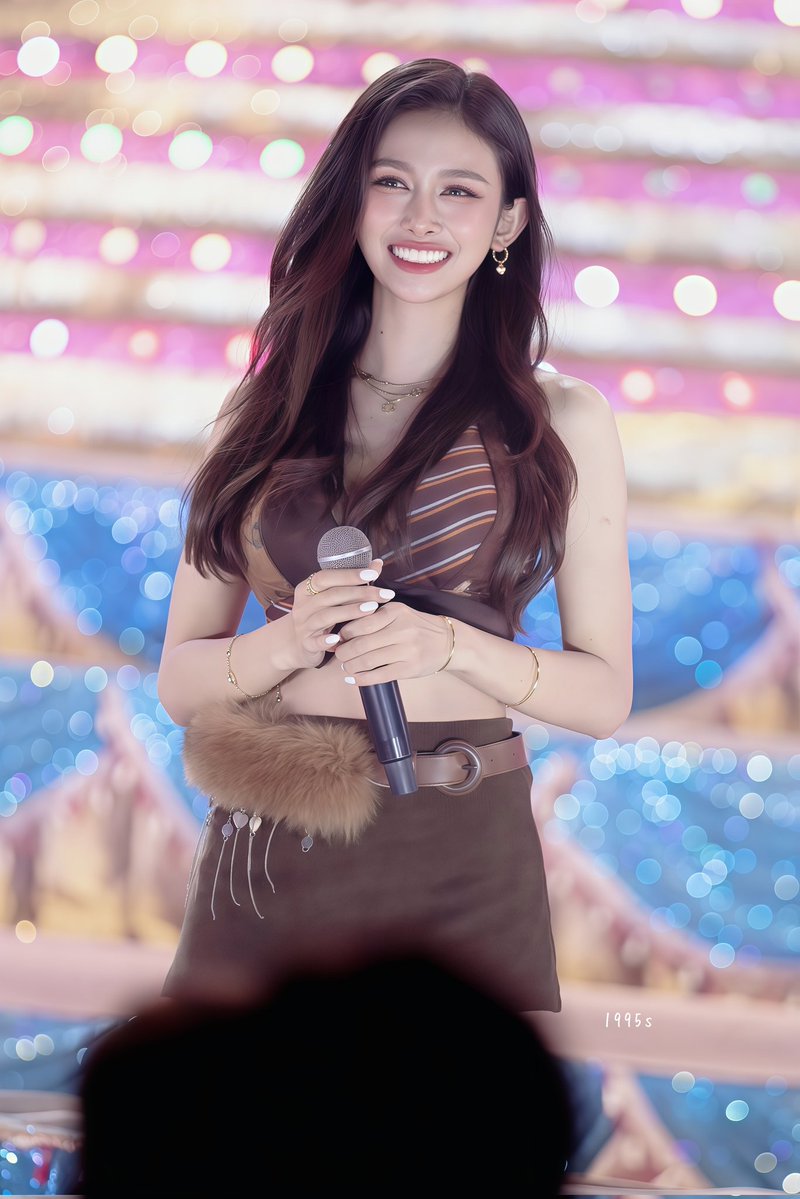 1995s♡ tweet media