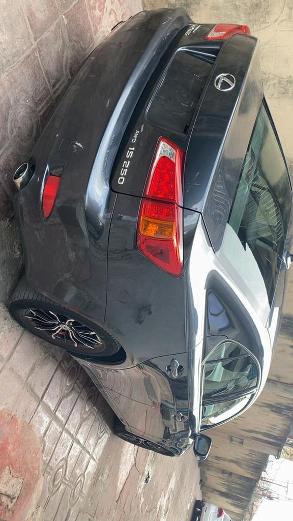 B¹G ZIM tweet media