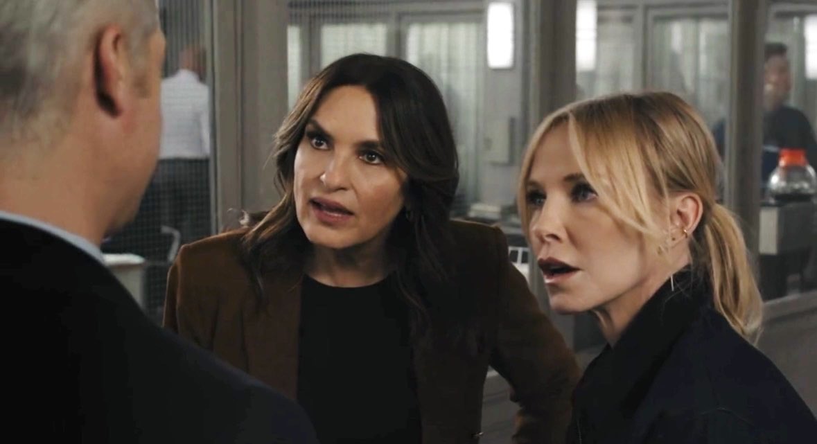 Amandas_wife's tweet photo. my favorite wives working together ๐โโ๏ธ https://t.co/jGnGggAwuJ