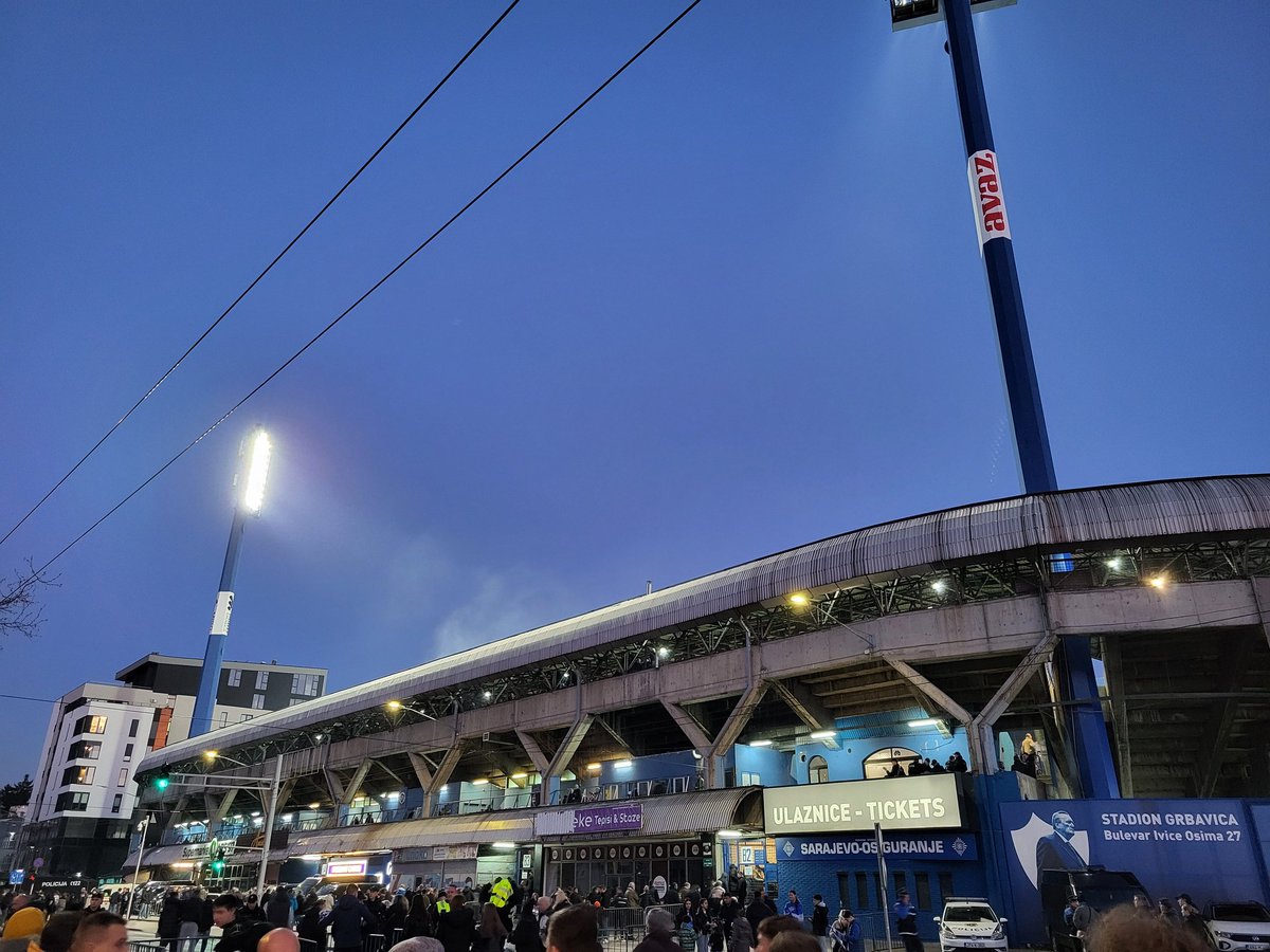 nielsvenus's tweet photo. Klaar voor de derby in Stadion Grbavica ✅️

FK Željezničar 🆚️ FK Sarajevo

#FKZeljeznicar #FKSarajevo #SarajevoDerby #Sarajevo #Grbavica #groundhopping https://t.co/Fyp0p8nnli