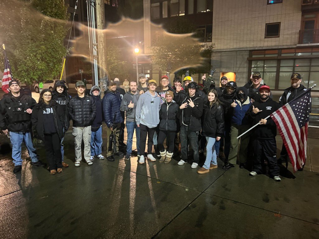 Right Side Rebel tweet media