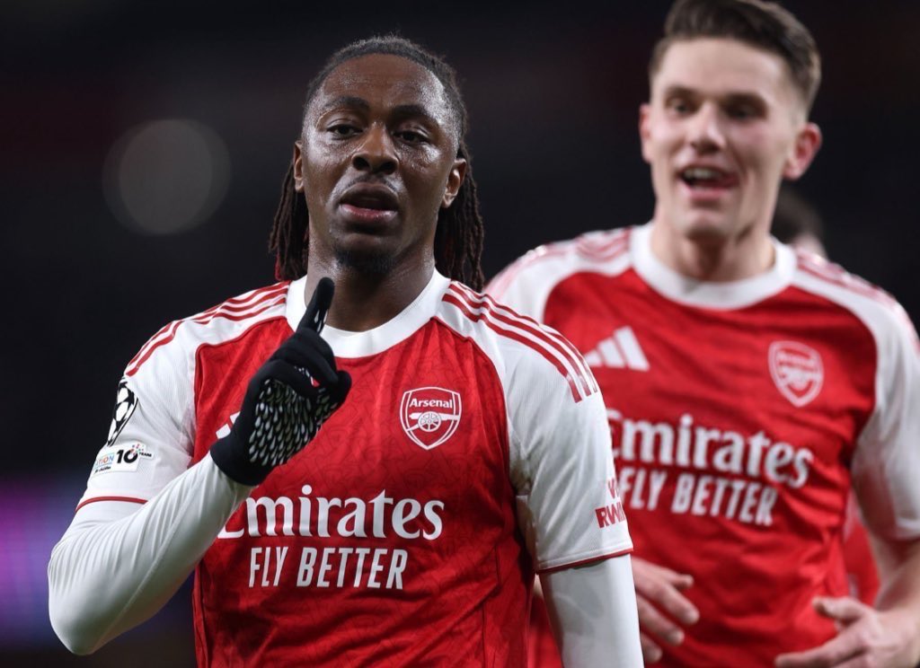 Arsenal Touchline tweet media