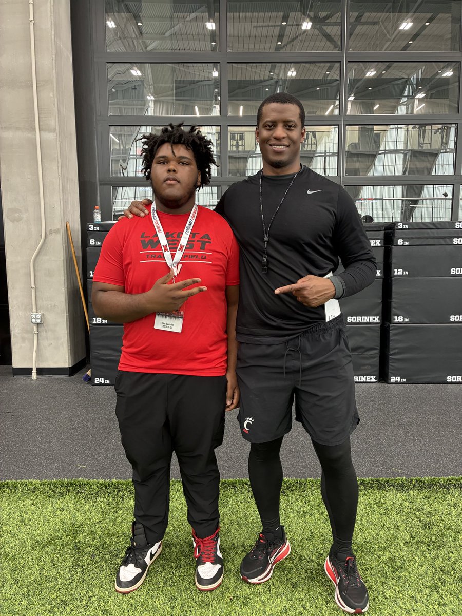 Elias Banks-Hills tweet media