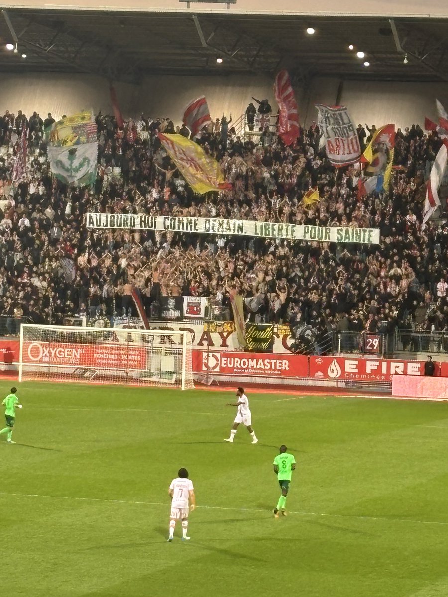 Dyez 💚 tweet media