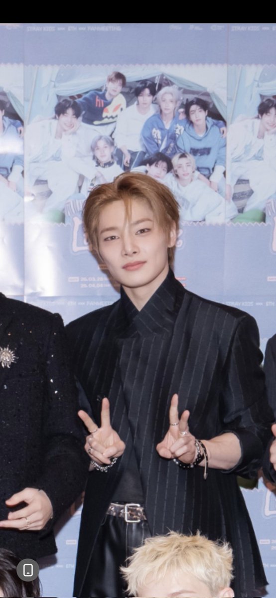 ☆Mar☆ Stray kids let's DO IT 🩷🖤 tweet media