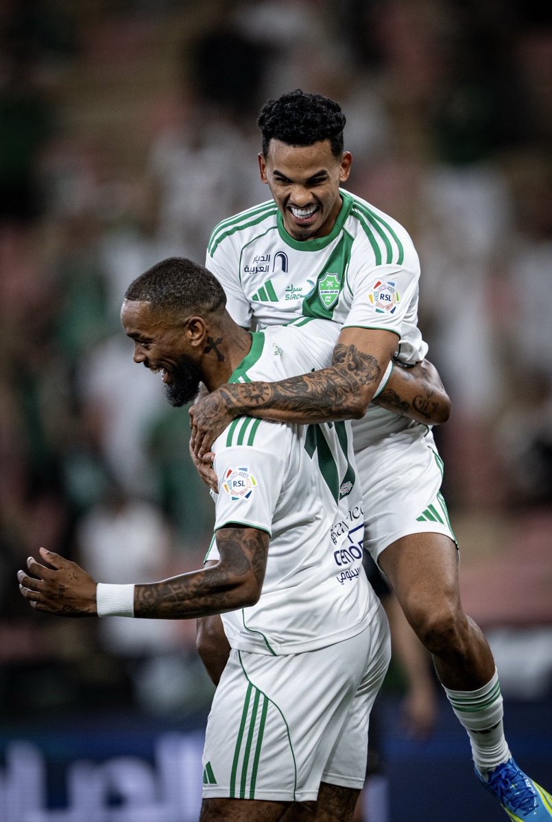 عمرو tweet media