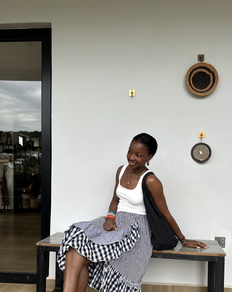 Feyi Peperempe 🤭 tweet media