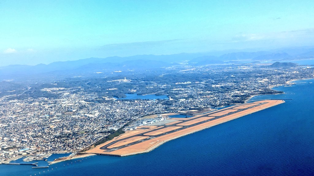 TomiKe📸✒️🍓🤪 tweet media