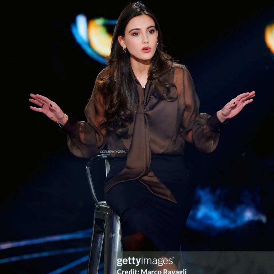 thedreeamerr's tweet photo. Zeudi no auge da beleza no programa belve da Itália 🇮🇹 ✨ https://t.co/6LO9PuXM9g