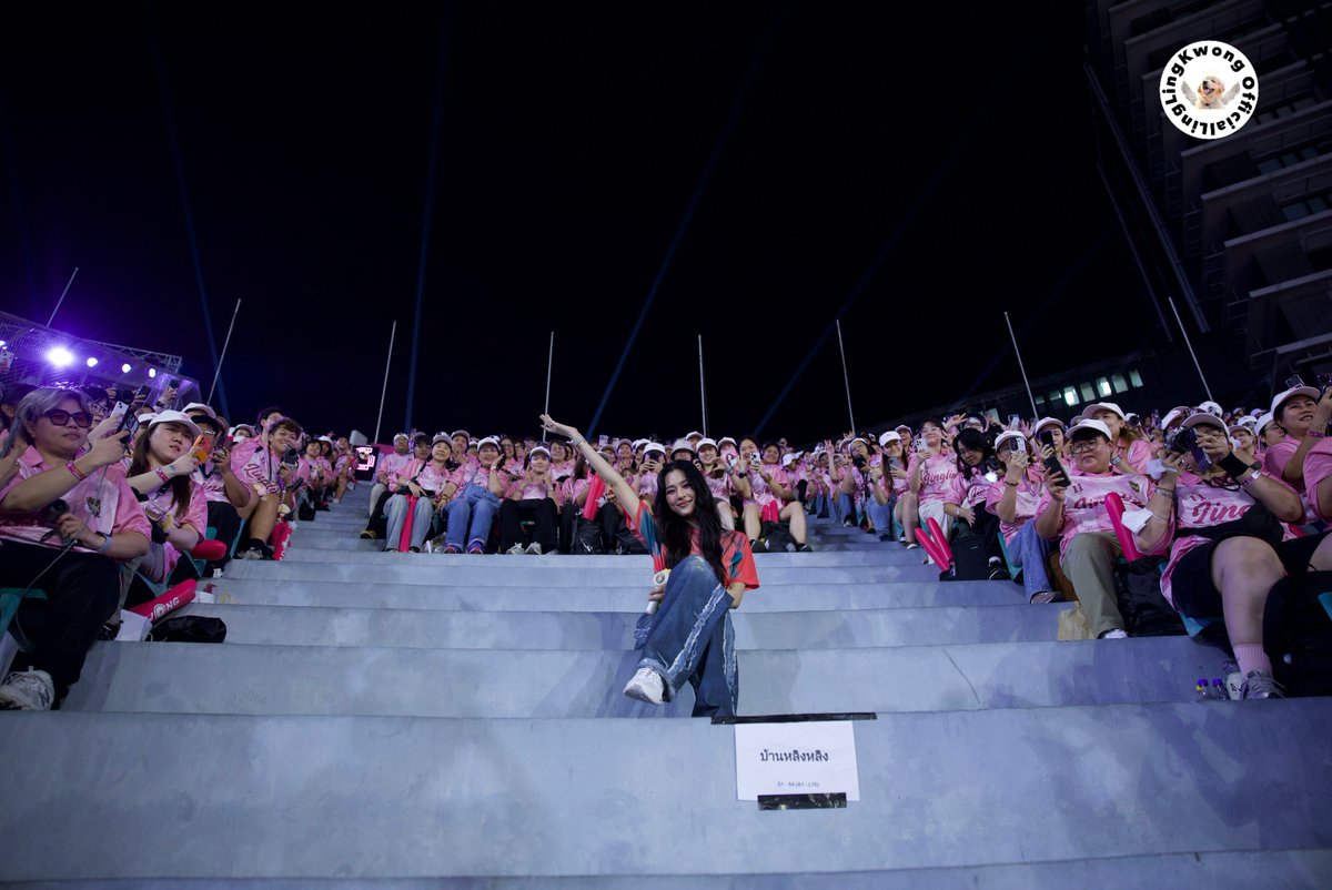 Linglingkwong_Official tweet media