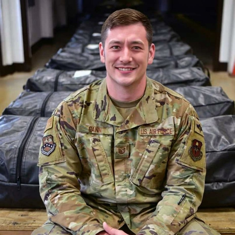 ن افضلی ☫ tweet media