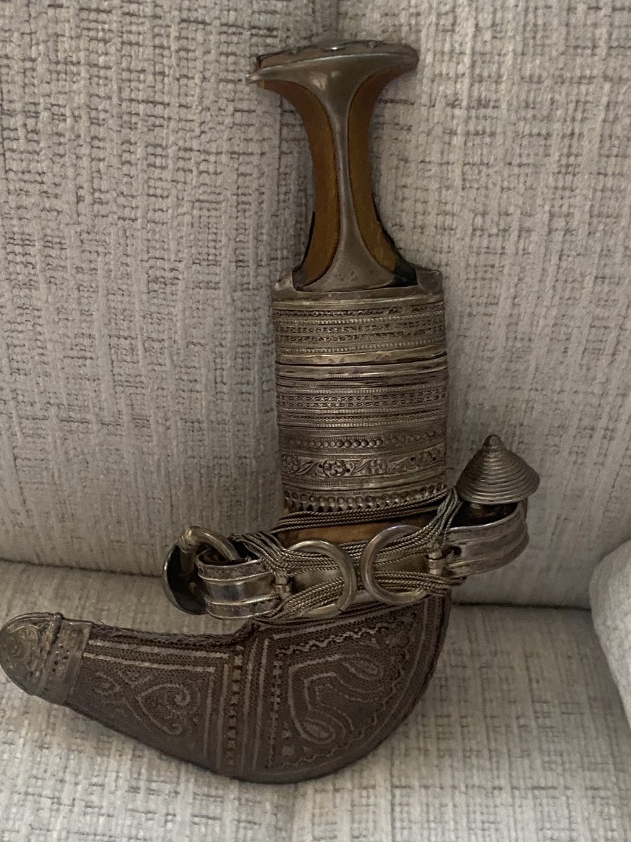 ساركوزي tweet media