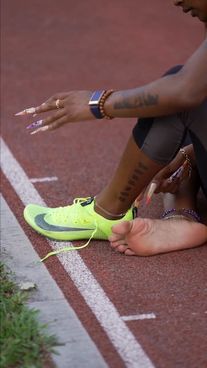 Celebrity Feet 👣 tweet media