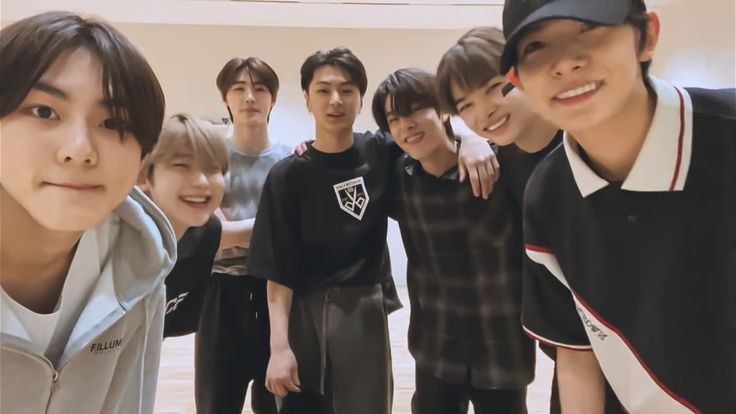 𝓳𝓪𝔂𝓵𝓾𝓿 tweet media