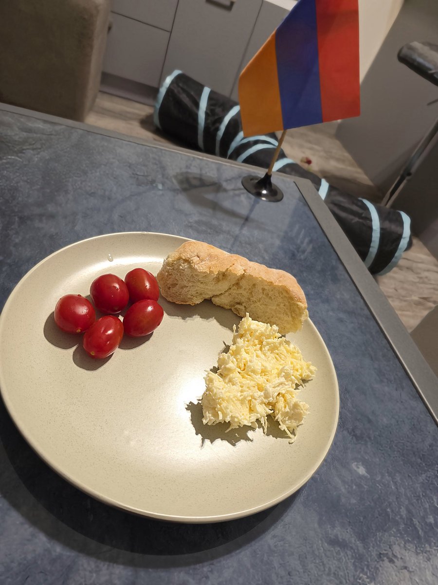 К сожалению Таня tweet media