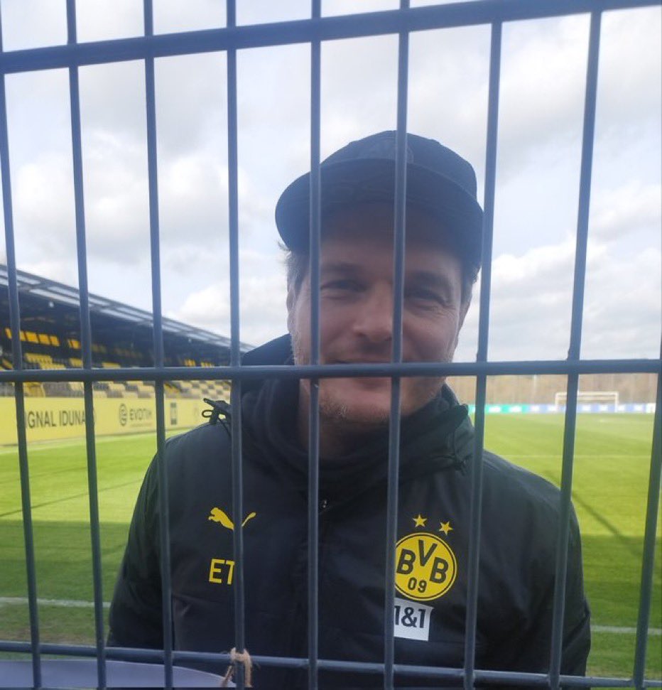 sami 🍉 tweet media