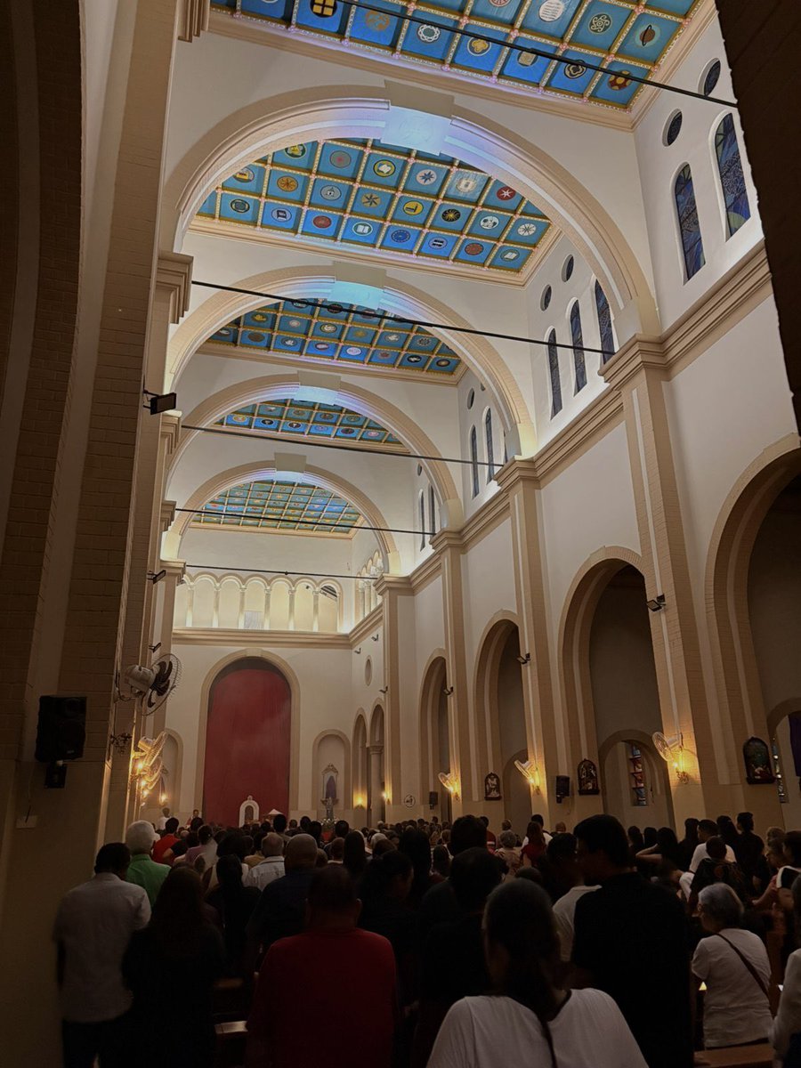 eu quando sou a igreja mais linda do Maranhão 

📸 Catedral Nosso Senhor do Bonfim e São José, Grajaú - MA