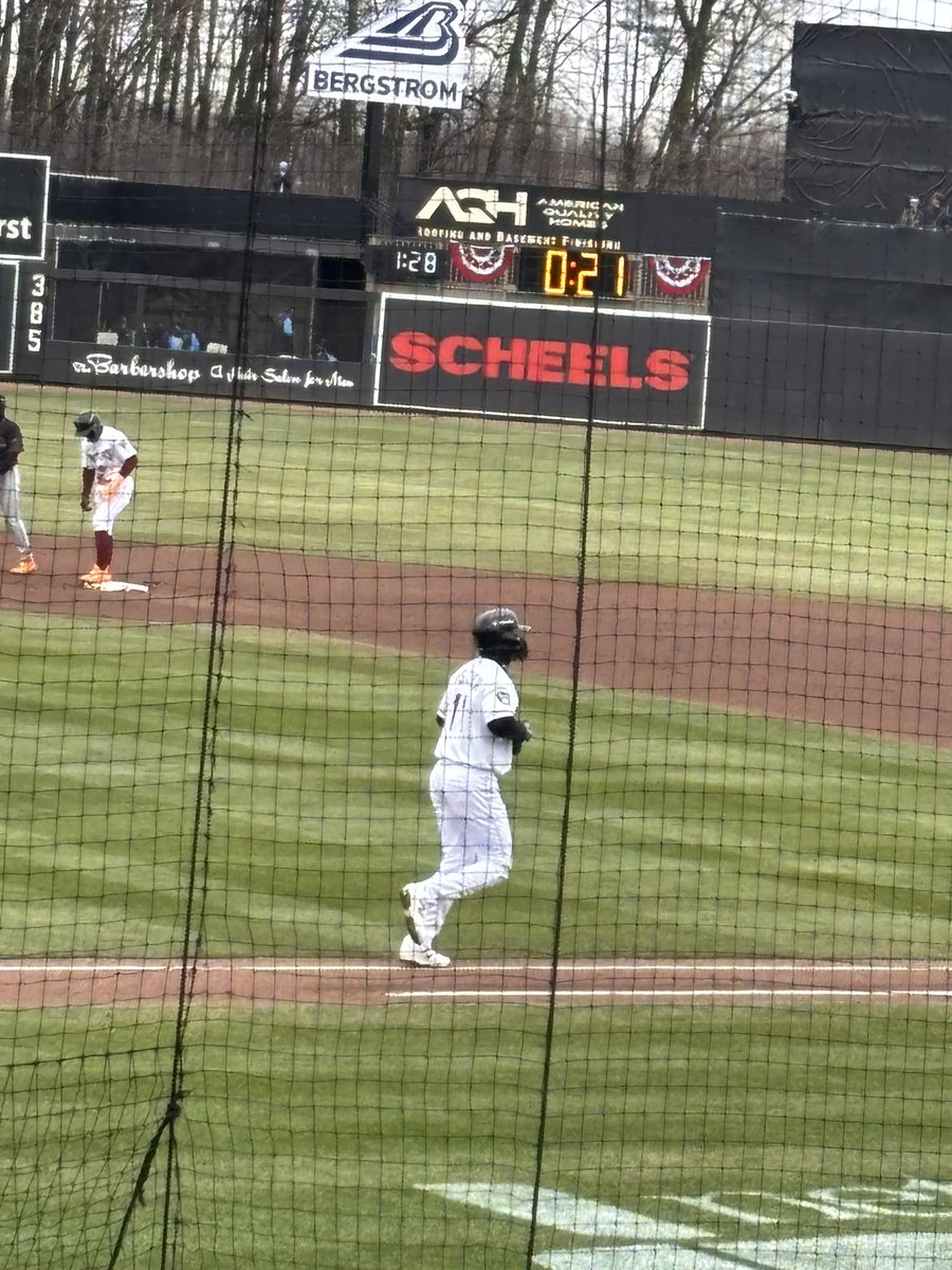 ersanity tweet media