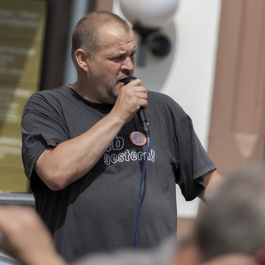 KaiSchwerdt's tweet image. Der frühere NPD-Funktionär Sascha Wagner schießt sich wieder auf eine Moschee ein. Aktuell versucht er gegen einen geplanten Bau in #Losheim am See im nördlichen #Saarland zu mobilisieren. Bereits 2017 scheiterte er mit einer ähnlichen Kampagne in #Sulzbach #Saar.