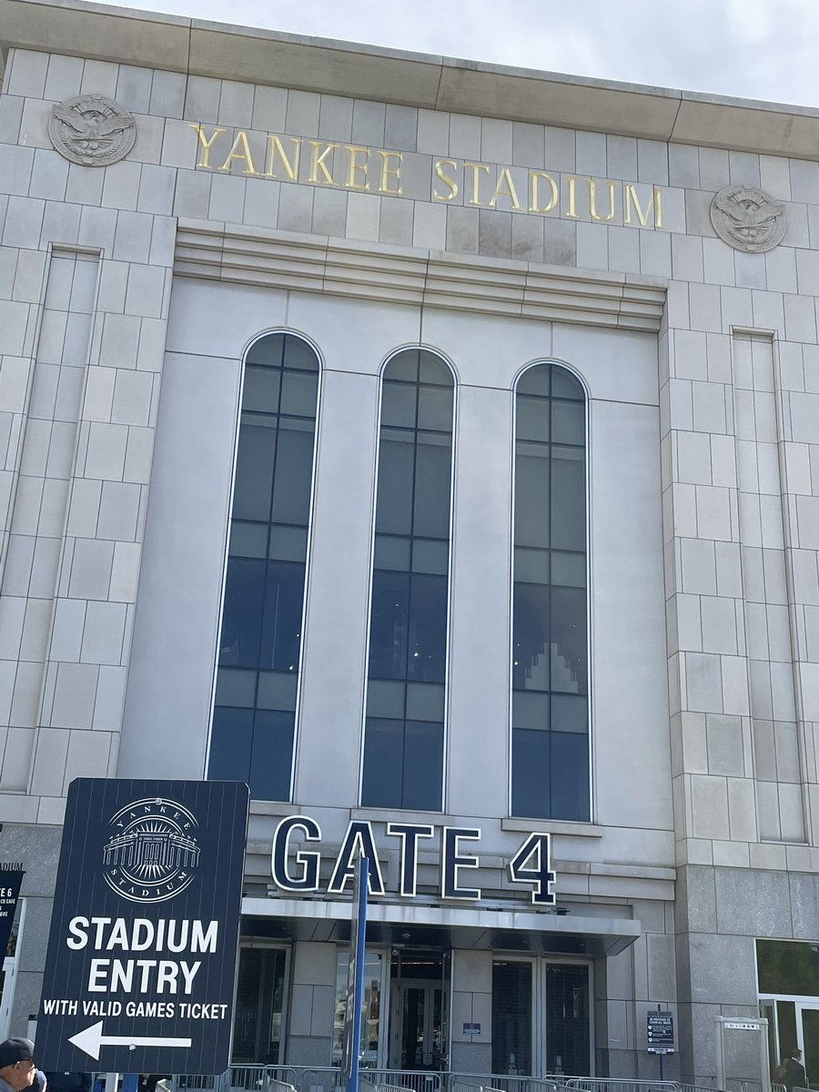 🐉🐗 tweet media