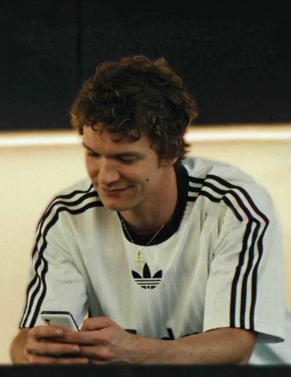 Isabela ✨ tweet media