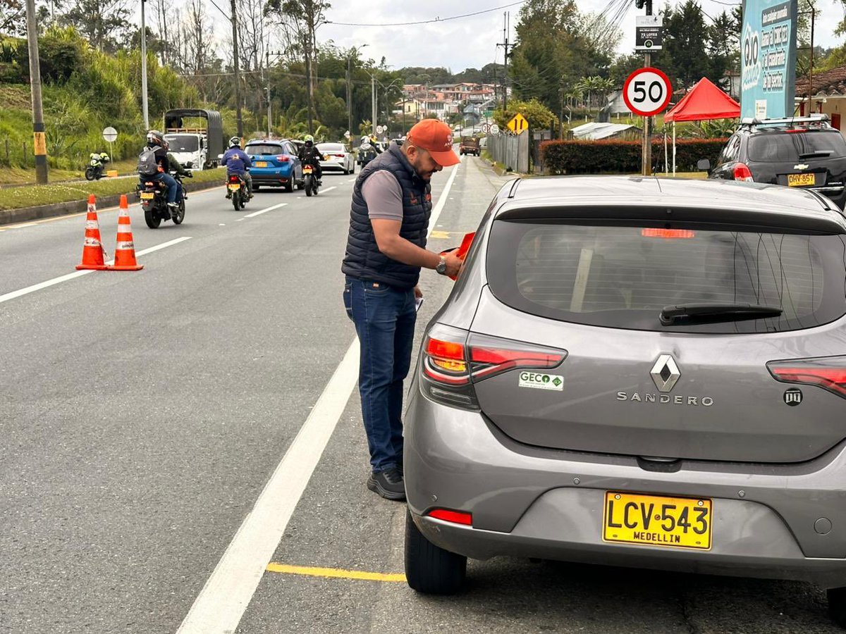 Agencia Nacional de Seguridad Vial tweet media