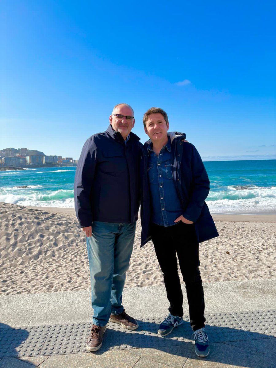 Antón Losada tweet media