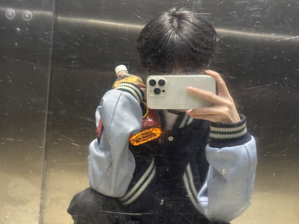 鱼鱼（接牛举） tweet media