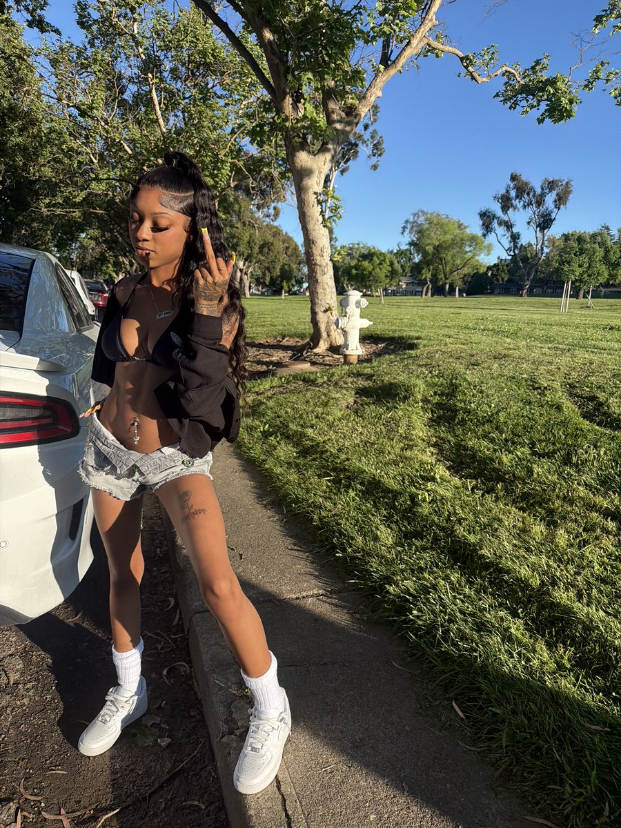 thuggergirl tweet media