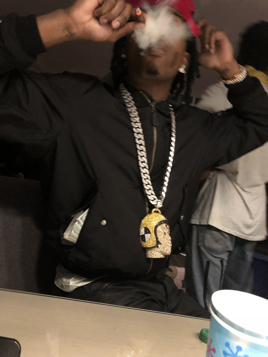 BellaCargo tweet media