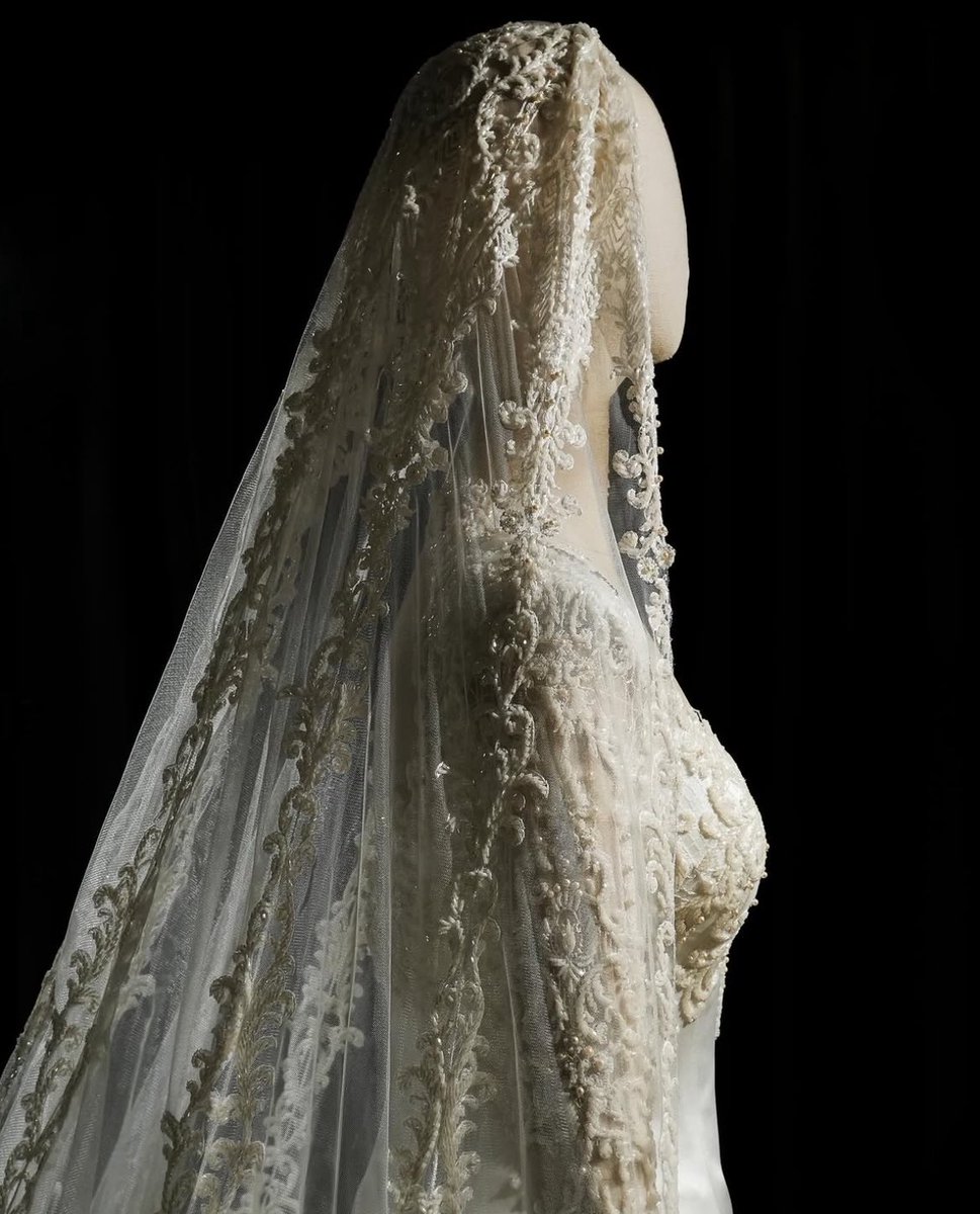 badestoutfit's tweet photo. monica ivena wedding gown https://t.co/2kxvZVUh3p