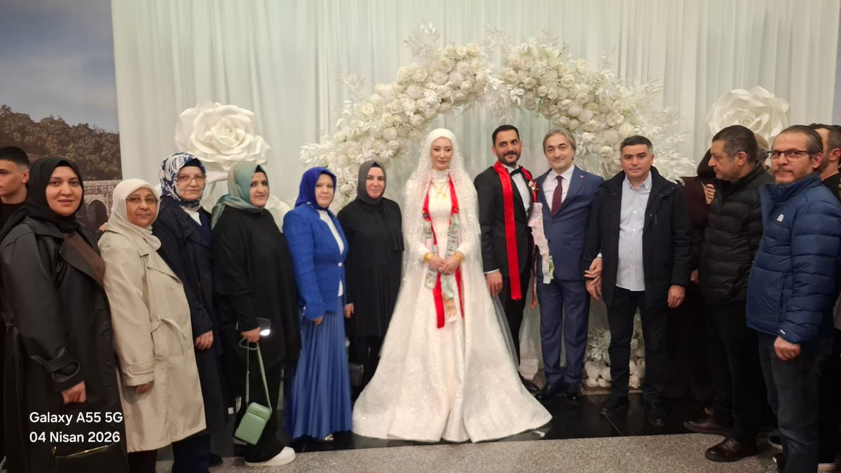 syigitoglu18's tweet photo. İlçe Yönetim Kurulu üyemiz Sümeyye Ceyhan ile Kerem kardeşimizin nikah merasimlerinde bir araya geldik.

Rabbim bu güzel birlikteliği hayırlı, mübarek ve daim eylesin. İki cihan saadeti nasip etsin. 💐 https://t.co/JA34eJRWtS