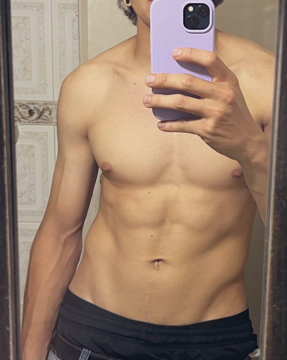 Fernand27943931's tweet photo. Retomando 💪🏻⚡️💯 https://t.co/kDvfIo8bFR