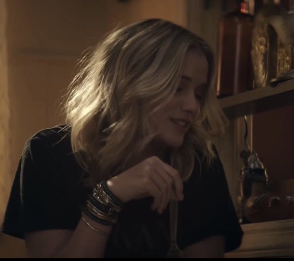 𓆩 𓆪 tweet media