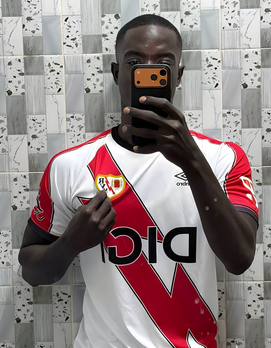 𝑺𝑬𝒀𝑫𝑰𝑵𝑨 tweet media