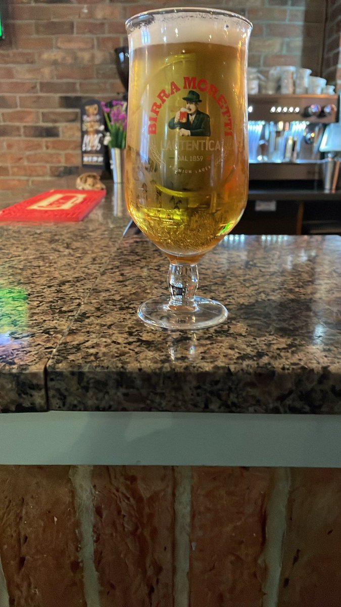 IanBothered's tweet photo. Pub 👌🍺 https://t.co/w8uOK7RGb8