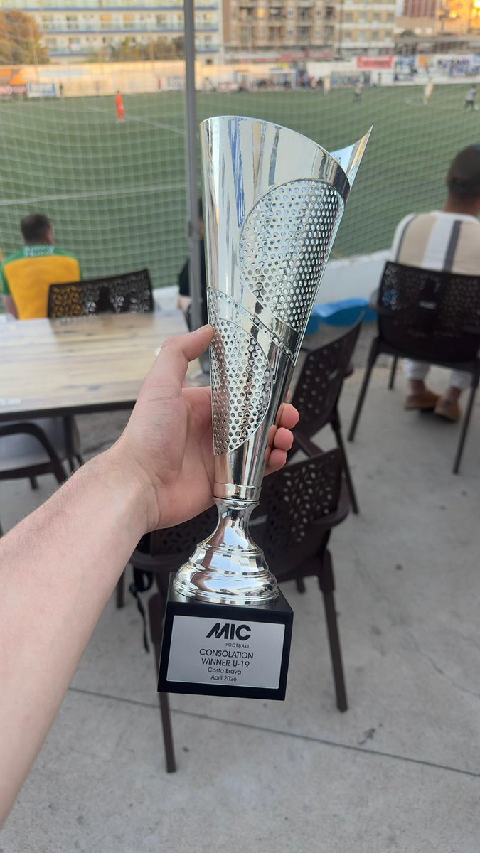 Robbeck001Beck's tweet photo. Massive well done Luca 👏 Away in Spain doing what you love and bringing home a trophy with your teammates after two great years at Steven Gerrard Academy 🏆⚽️
#Proud #Champions #Football #NextGen #Teamwork #Winners #AcademyFootball https://t.co/BeP5JvfMUm