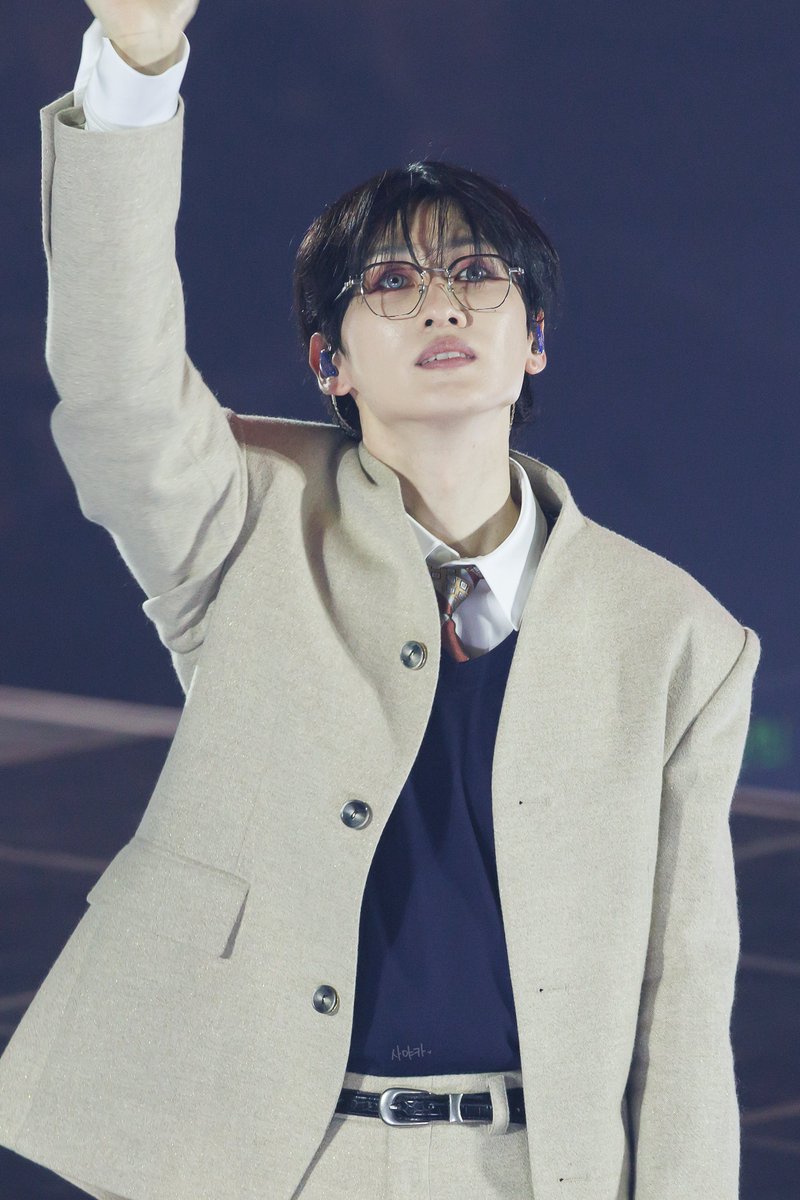 sayaiko419's tweet photo. 260404 SUPER SHOW 10 SJ-CORE in SEOUL 

👋🏻 .｡.:*・ﾟ

#은혁 #EUNHYUK #ウニョク https://t.co/FiOOSsA2Jz