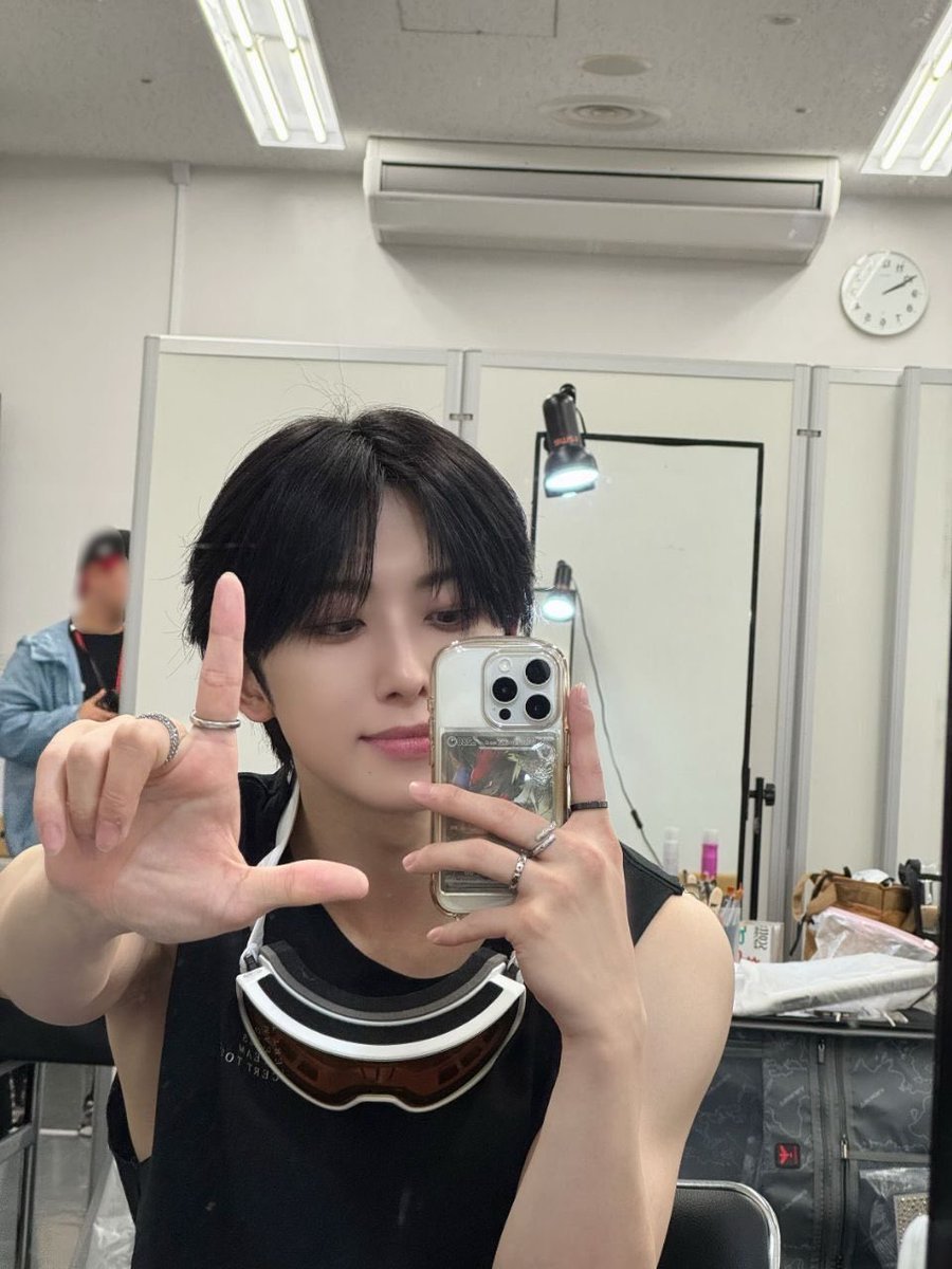 taro follow lim 💔 tweet media