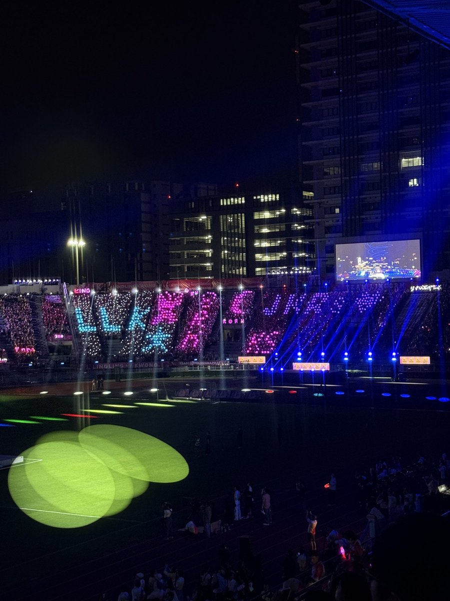 ว่างทั้งวันนนน tweet media