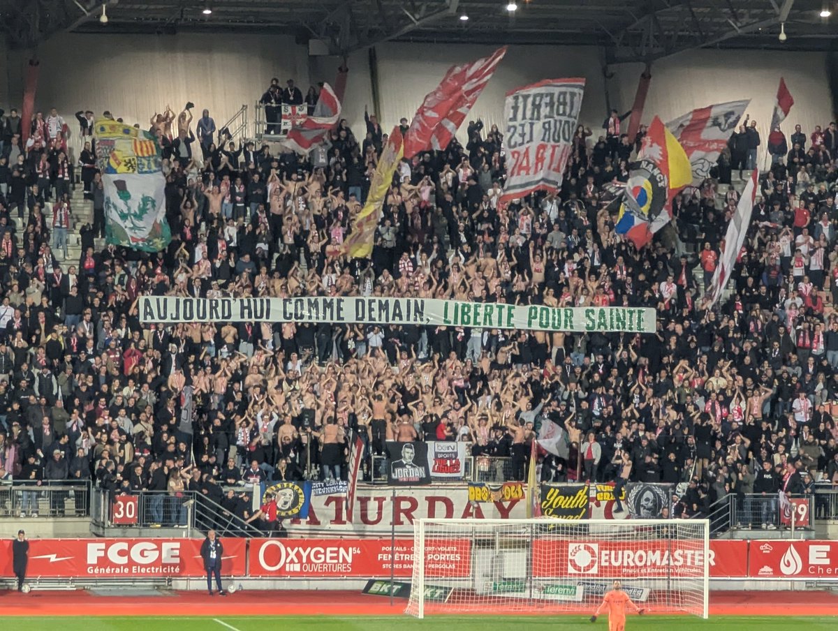 Sainté Fans 1933 de retour en L2 🇳🇬 tweet media