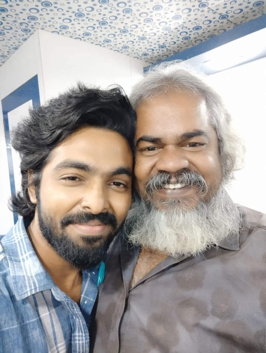 kayaldevaraj's tweet photo. வானுயரப் பறப்பார் ❤️ @gvprakash
Fantastic Performance Delivered From #Kalvan
ஒவ்வொரு படத்திலும் உங்கள் பாடி லாங்குவேஜ் மற்றும் நடிப்பு மெருகேறி வருகிறது. #கள்வன் நீ ; காதலன் நீ; வில்லன் நீ; ஹீரோ நீ; பன்முகத்தன்மை மூலம் இன்னும் பல உச்சங்கள் தொடுவீர்கள். வாழ்த்துகள் பிரதர். https://t.co/xEd2BWDw5d