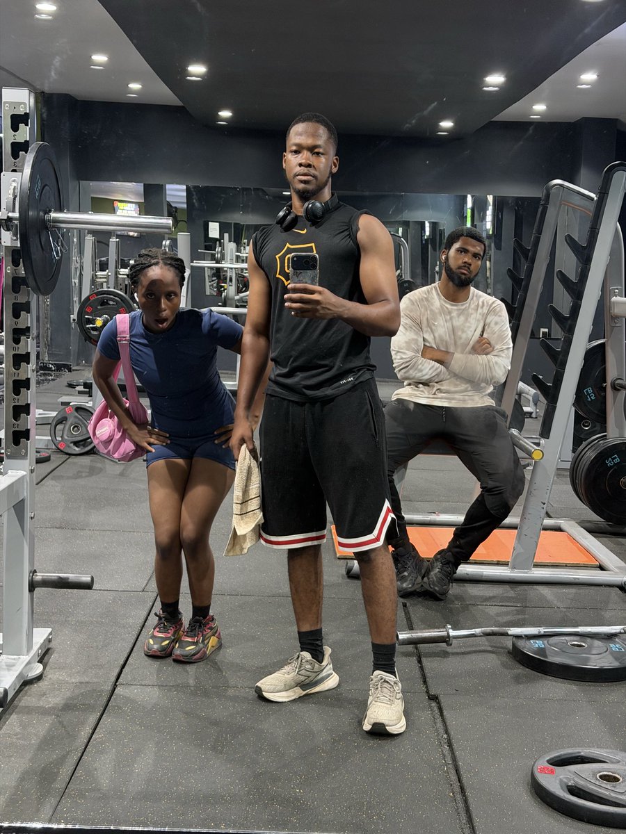 wunzooya tweet media