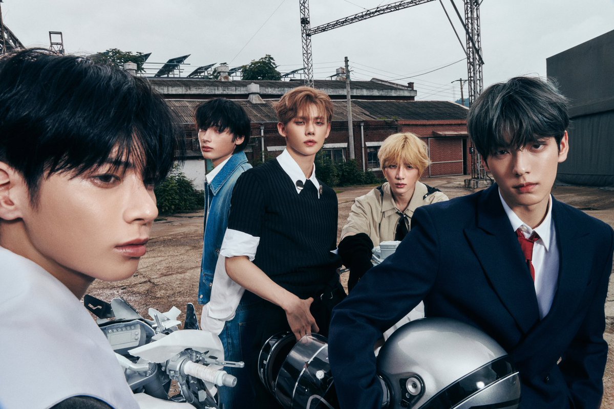 txtmgk's tweet image. ateez x mgk or txt x mgk #22DaysofMGK