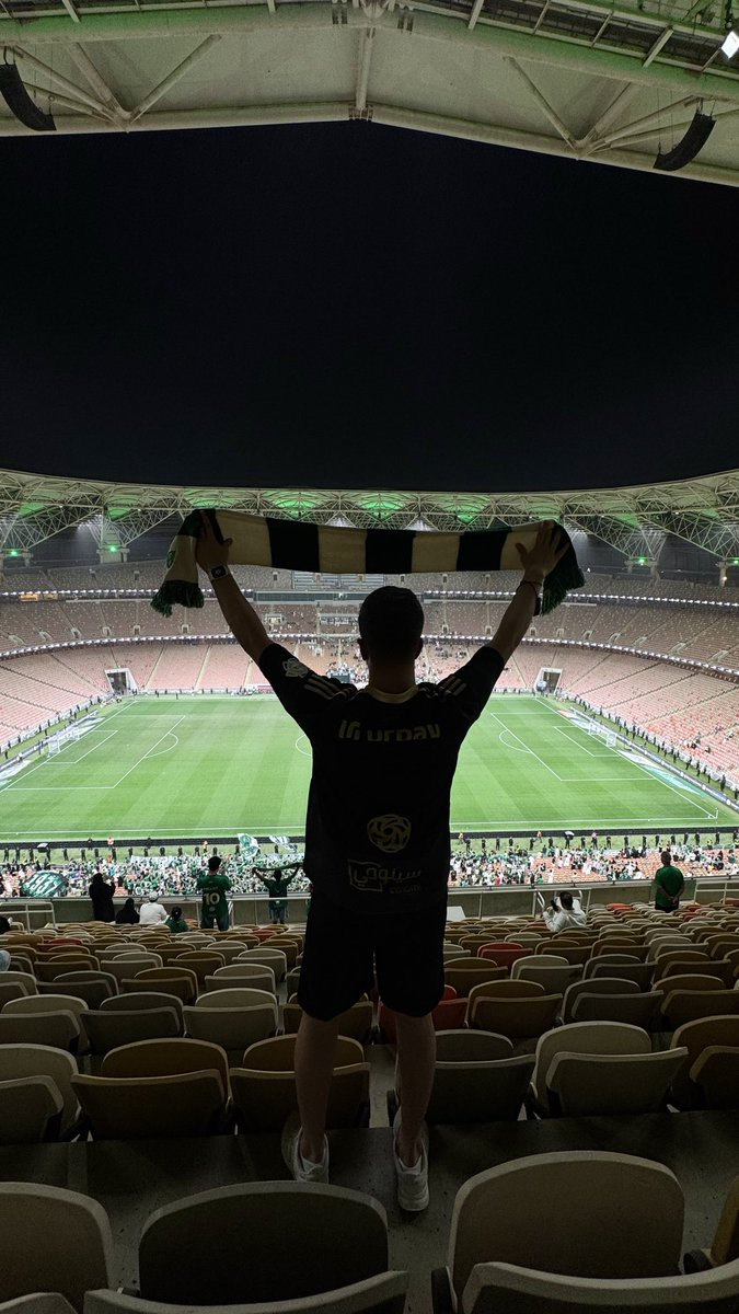 M07Xxx1's tweet photo. #الاهلي_ضمك مبروك للملوك 💚🤍 https://t.co/tswGnssubP