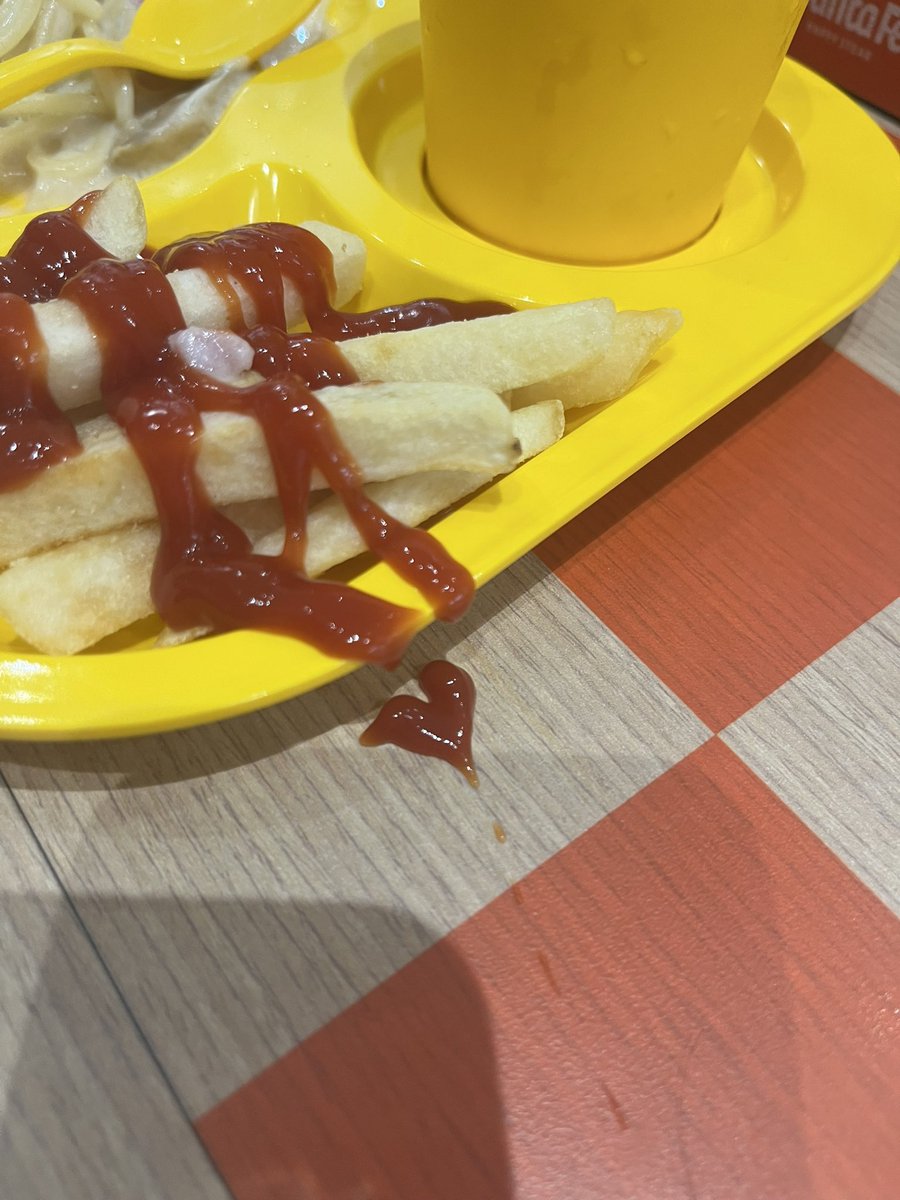 ชาเขียวหวานน้อย ♥︎ ྀི tweet media