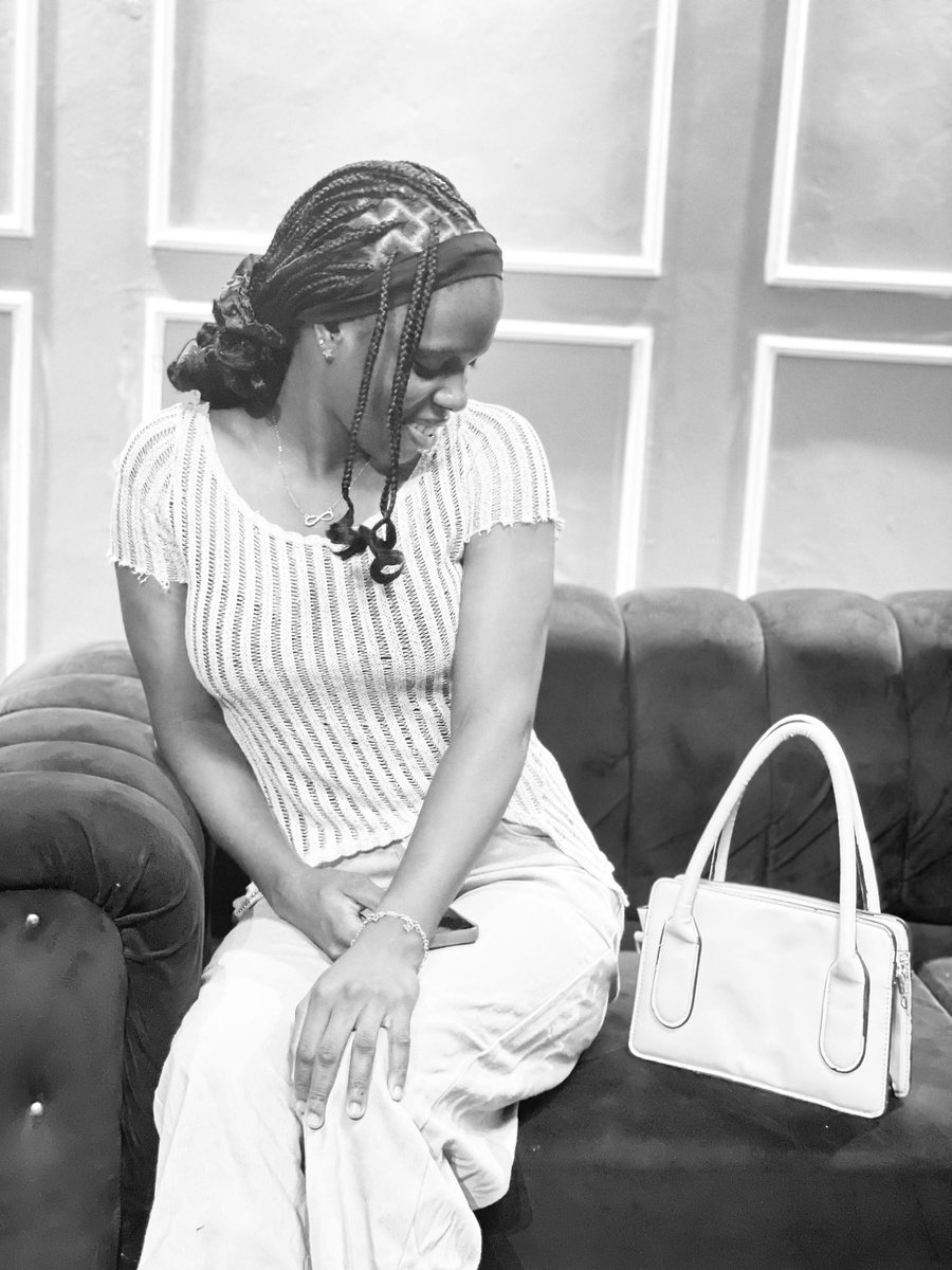 Meena🦋 tweet media