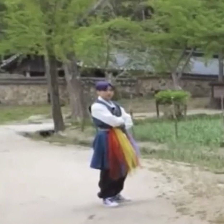 kubra⁷ 🪭 tweet media